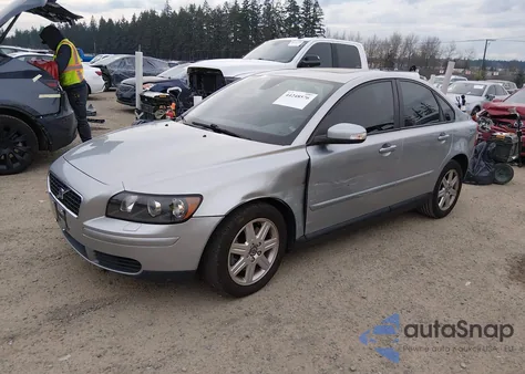 2007 Volvo S40 2.4I из США, поврежденный, VIN YV1MS382172286596